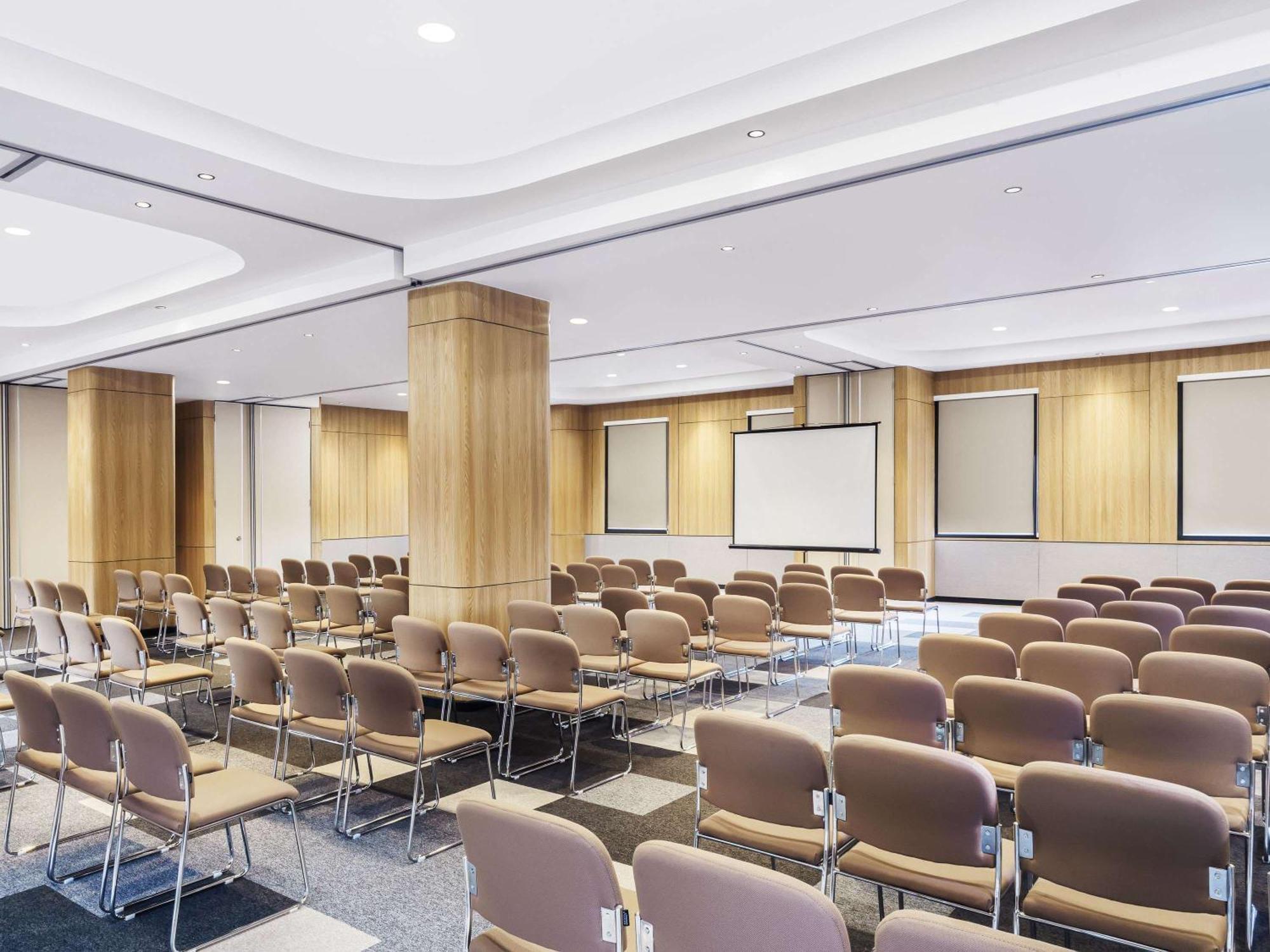 Hotel Ibis Raden Saleh 3*